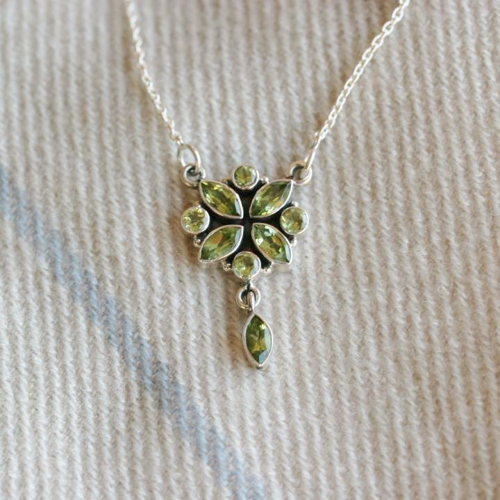 Peridot Flower Necklace - Peridot Silver Necklace