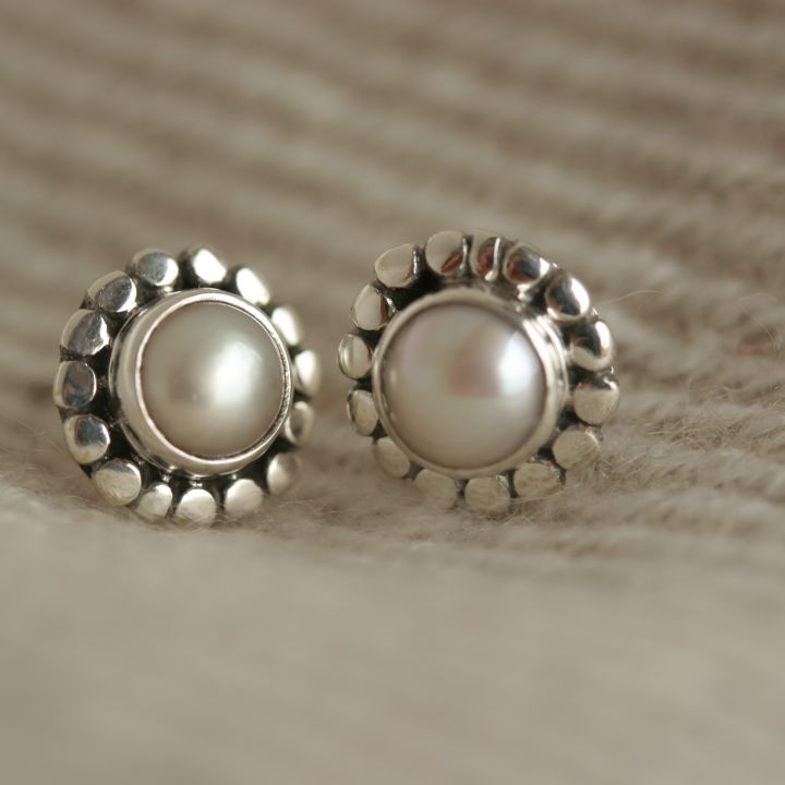 Pearl Silver Studs - Pearl Flower Earring 