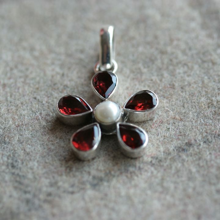 Garnet Flower Pendant - Claire Hartley Silver Jewellery