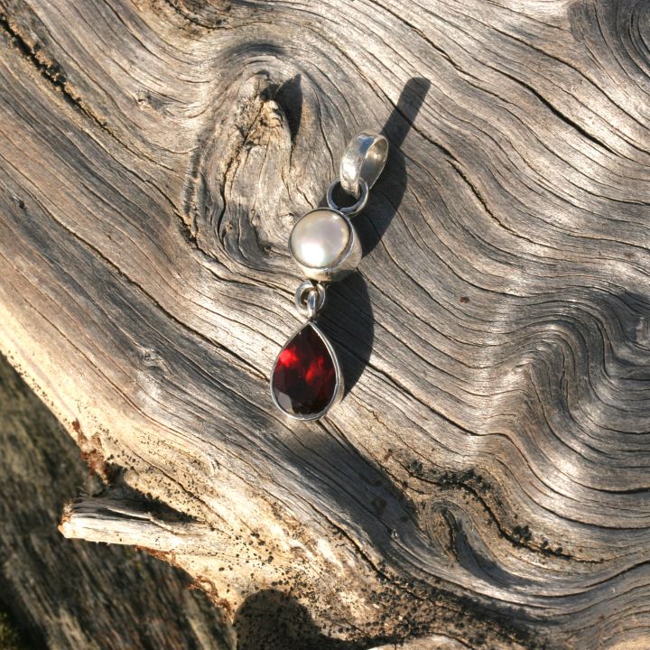 Garnet and Pearl Pendant - Claire Hartley Jewellery