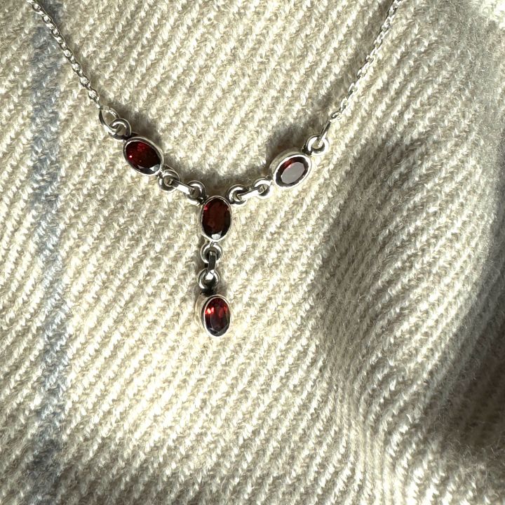 Garnet Silver Necklace 